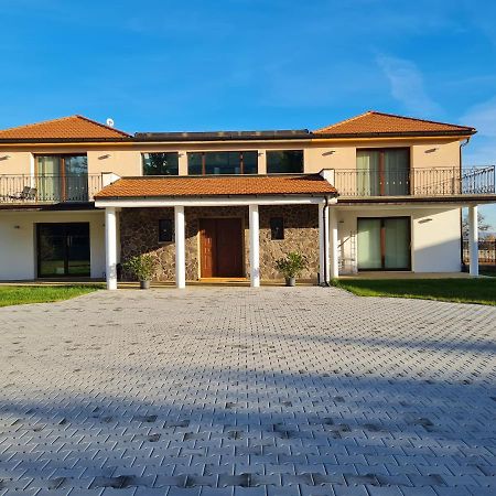 Atrium-Accomm Ritka Exterior foto