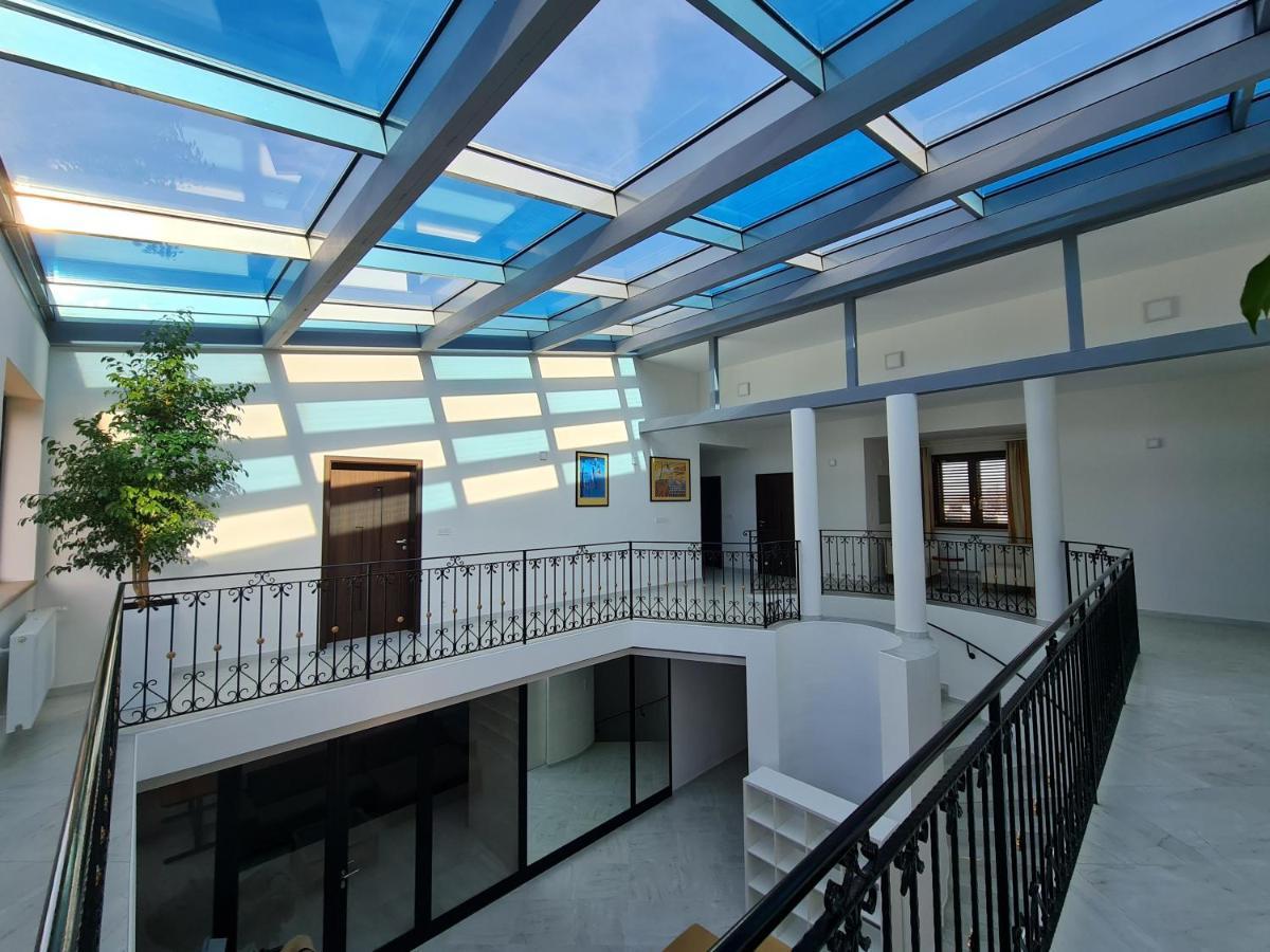Atrium-Accomm Ritka Exterior foto
