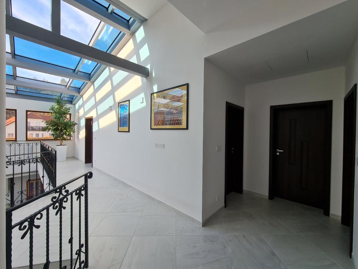 Atrium-Accomm Ritka Exterior foto